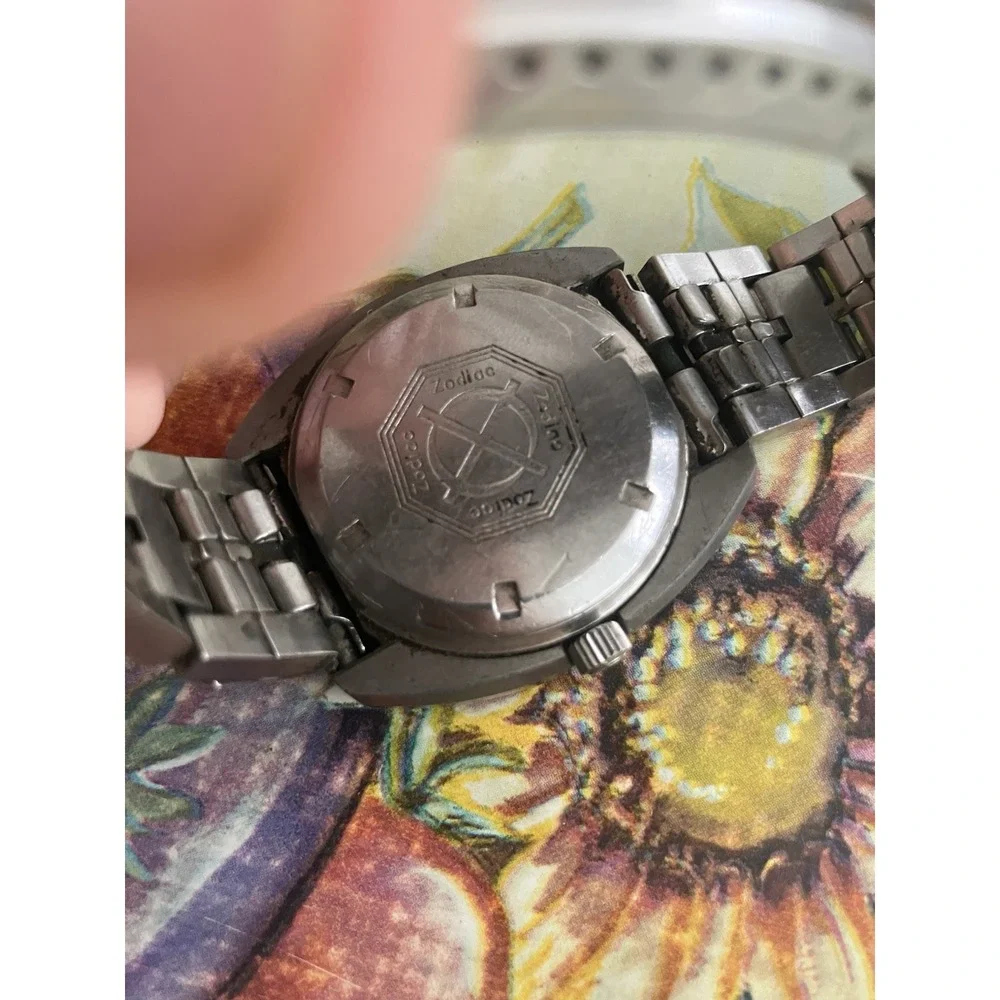 VTG 1970s Zodiac Mystery Dial Astrographic SST Stainless Steel Black Dial Watch